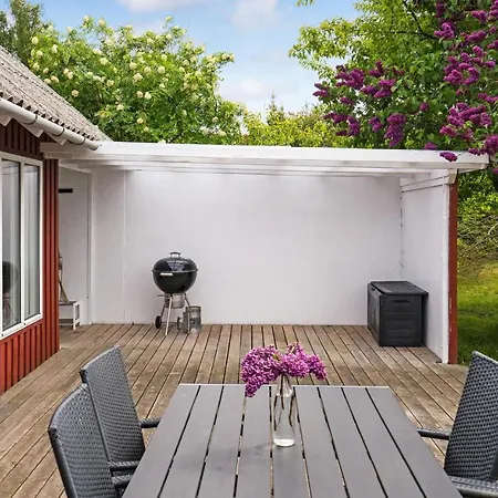 3 Bedroom In Holiday home